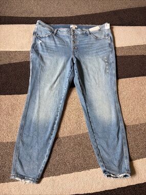 M Jeans By Maurice’s Size 20W Short Jegging Mid-Rise Button fly- NWT